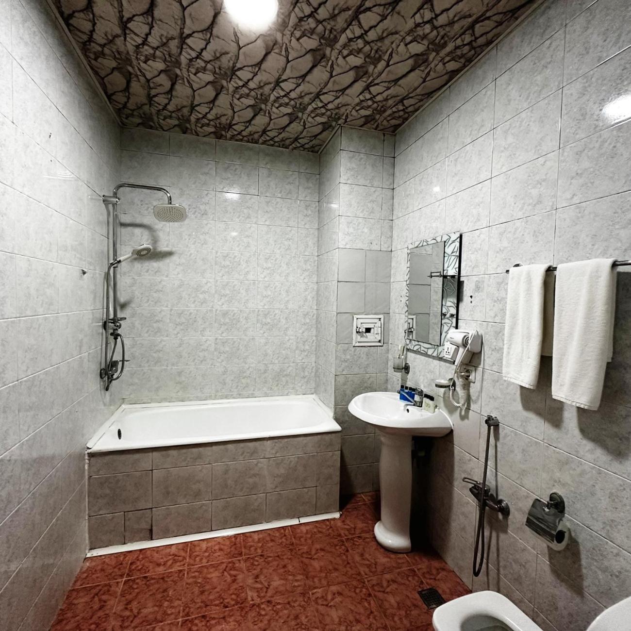Avi Hotel باكو المظهر الخارجي الصورة